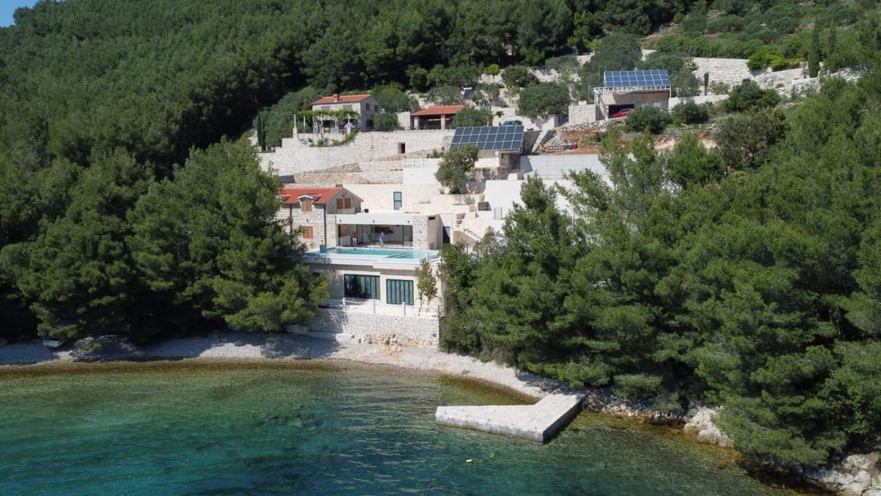 Beachfront Villa Brulupes In Secluded Bay Konstari ภายนอก รูปภาพ
