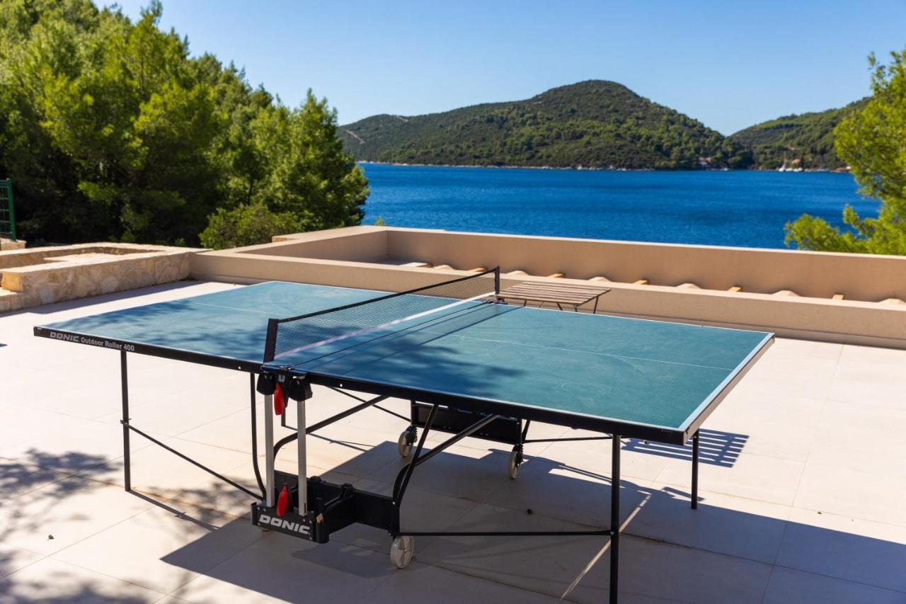 Beachfront Villa Brulupes In Secluded Bay Konstari ภายนอก รูปภาพ